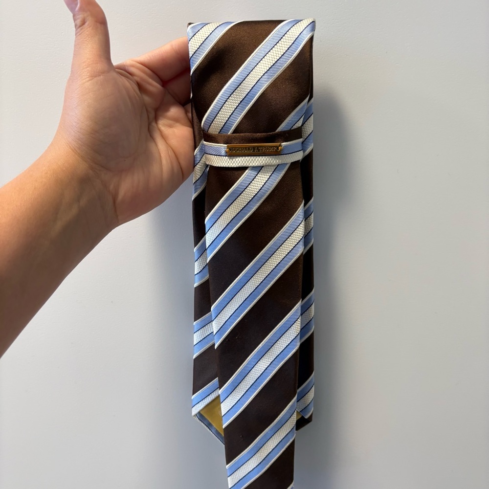 Donald J.Trump Signature Collection Silk Brown/Blue Striped Luxury Neck Tie